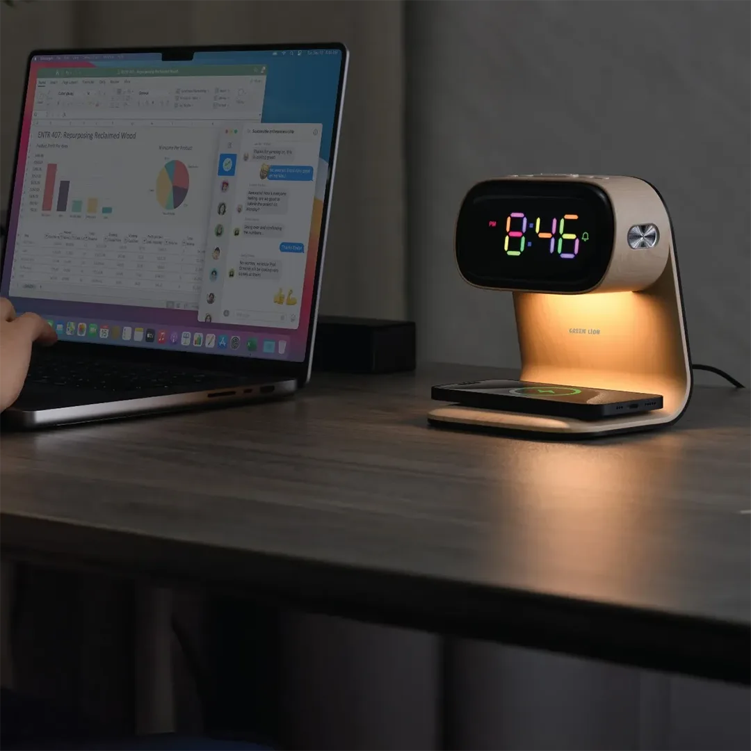 Green-Lion-Bedside-Clock-with-Wireless-Charger-wood-3 (1)